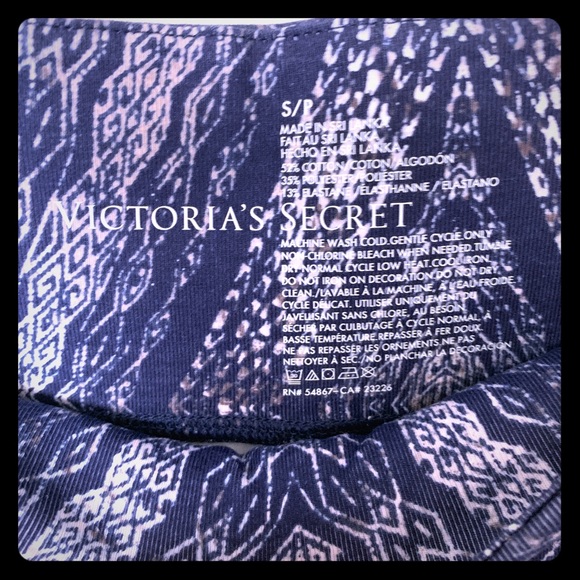 Victoria’s Secret The Everywhere Capri SMALL - Picture 3 of 5